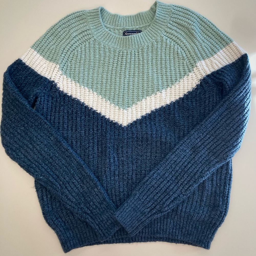 Abercrombie & Fitch Women's Teal and Navy Sweater